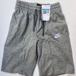 NIKE standard fit short for Boys Size (M) Gray color